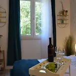 Appartement Del Mar Apartment, Two Bedrooms, Beachfront *