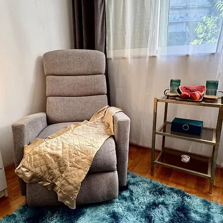 Del Mar Apartment, Two Bedrooms, Beachfront Split