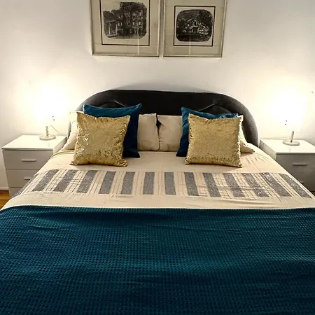 Del Mar Apartment, Two Bedrooms, Beachfront